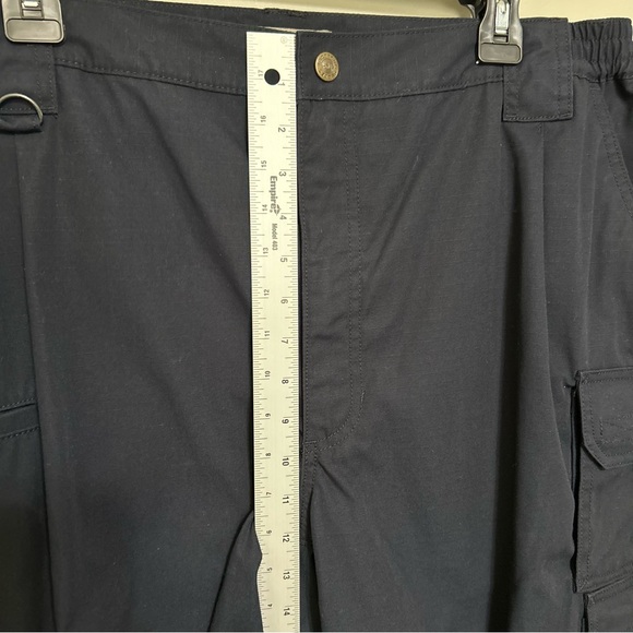 5.11 Tactical 74273 Series Mens Black Cargo Pants 42/30 Baggy Work Casual Hiking - Picture 9 of 16